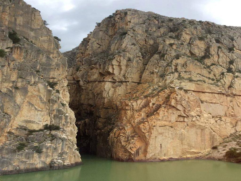 Hostal Restaurante El Cruce Ардалес Екстериор снимка