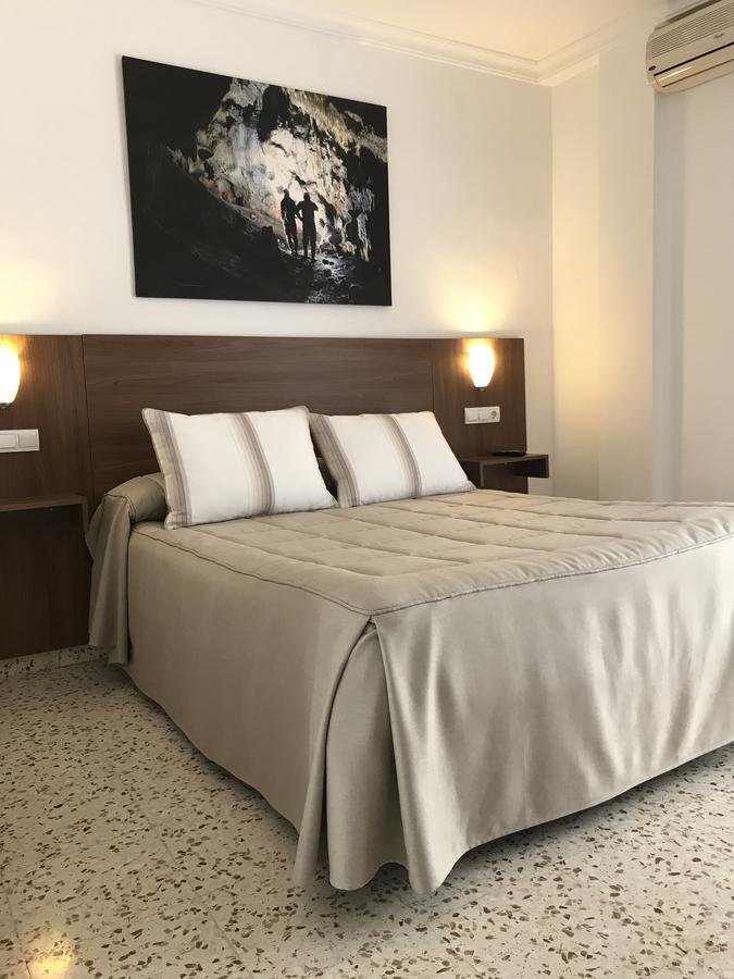 Hostal Restaurante El Cruce Ардалес Екстериор снимка